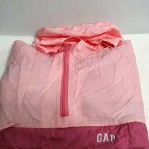 😊🤩❤GAP WATER PROOF JACKET  GIRL SIZE  L. XL